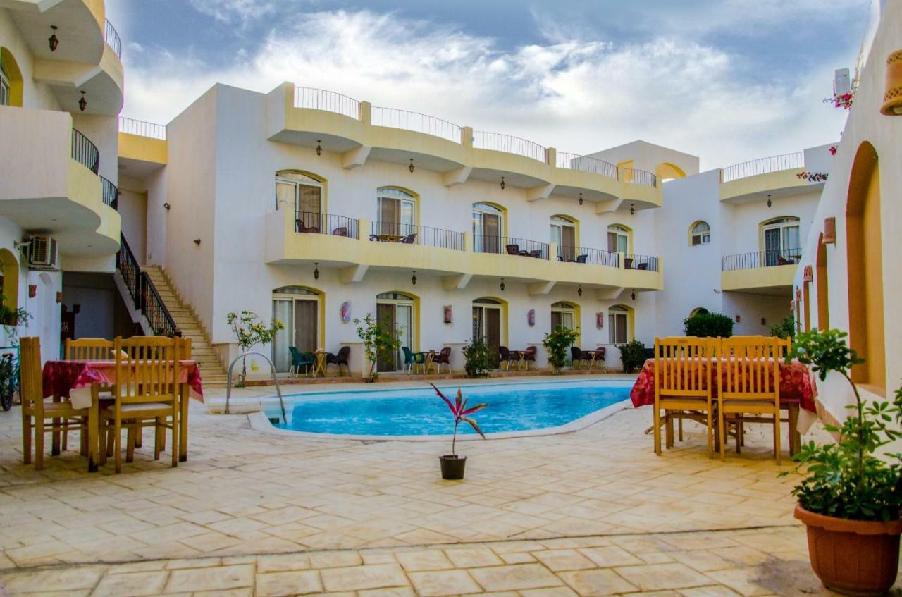New Yalla Hotel Дахаб Экстерьер фото