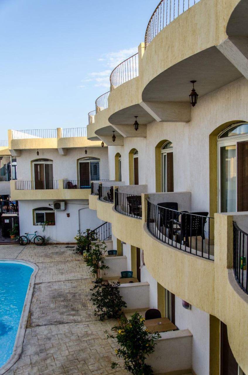 New Yalla Hotel Дахаб Экстерьер фото